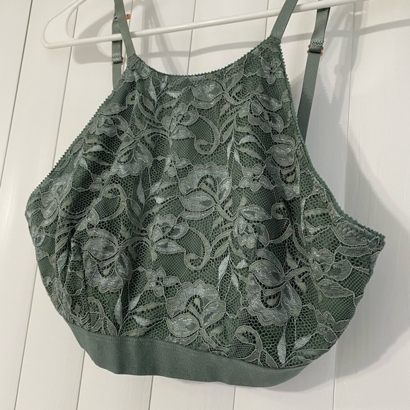 Olive Green Lace Crop Top - Picture 2 of 4